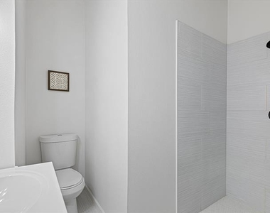 611 Cherry Street - Photo Thumbnail 16