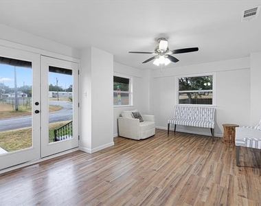 611 Cherry Street - Photo Thumbnail 24