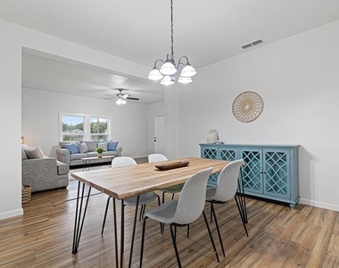611 Cherry Street - Photo Thumbnail 6
