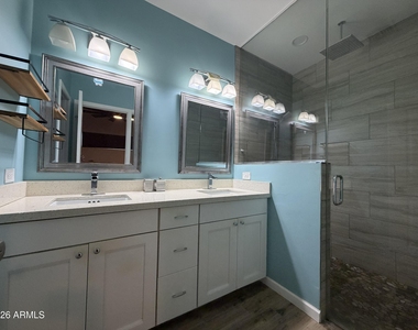 2514 E Fairmount Avenue - Photo Thumbnail 15