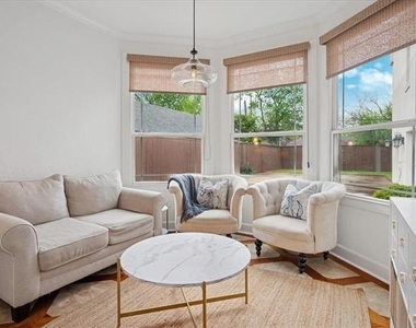 5909 Goliad Avenue - Photo Thumbnail 6