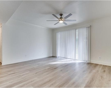 5913 Maple Lane - Photo Thumbnail 1