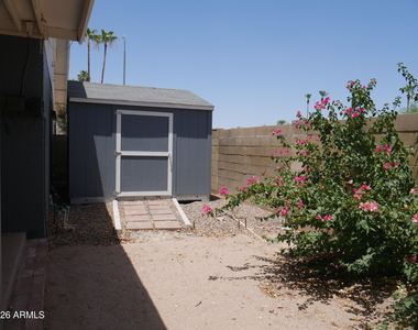 1201 W Loughlin Drive - Photo Thumbnail 24