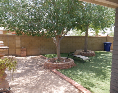1201 W Loughlin Drive - Photo Thumbnail 25
