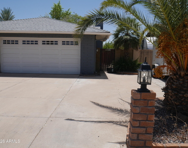 1201 W Loughlin Drive - Photo Thumbnail 1