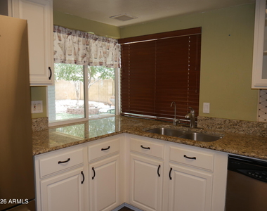 1201 W Loughlin Drive - Photo Thumbnail 3