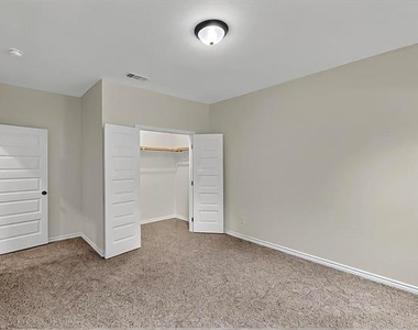 415 Martin Luther King Jr Street - Photo Thumbnail 16