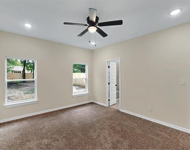 415 Martin Luther King Jr Street - Photo Thumbnail 15