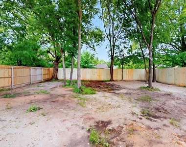 415 Martin Luther King Jr Street - Photo Thumbnail 38
