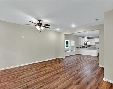 415 Martin Luther King Jr Street - Photo Thumbnail 7