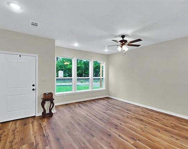 415 Martin Luther King Jr Street - Photo Thumbnail 3