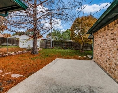 6900 Wicks Trail - Photo Thumbnail 10