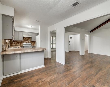 6900 Wicks Trail - Photo Thumbnail 2