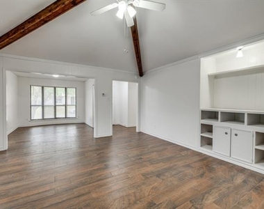 6900 Wicks Trail - Photo Thumbnail 6