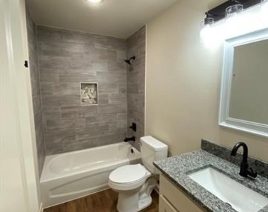 420 E Shepherd Street - Photo Thumbnail 12
