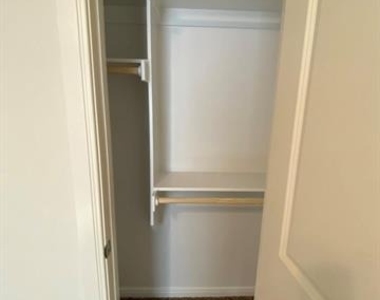 420 E Shepherd Street - Photo Thumbnail 8