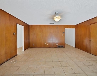 6516 Perdido Drive - Photo Thumbnail 4