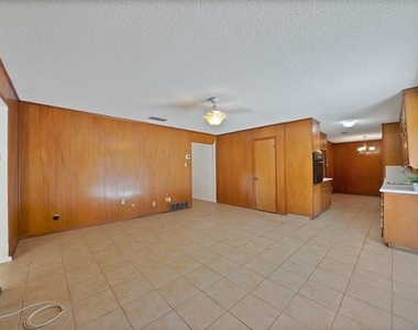 6516 Perdido Drive - Photo Thumbnail 3