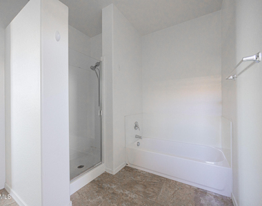 7422 S 27th Way - Photo Thumbnail 18