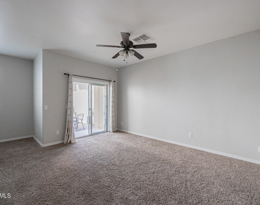 7422 S 27th Way - Photo Thumbnail 8