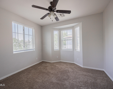 7422 S 27th Way - Photo Thumbnail 24