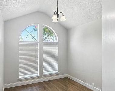 1012 Blackenhurst Lane - Photo Thumbnail 9