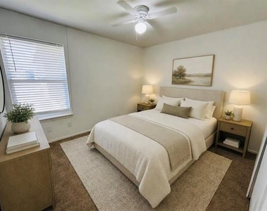 4652 Bracken Drive - Photo Thumbnail 8