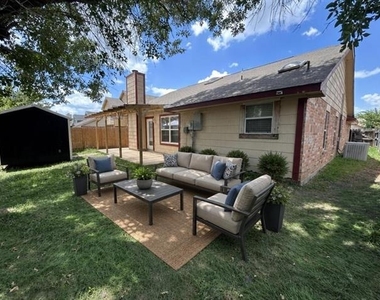 4652 Bracken Drive - Photo Thumbnail 15