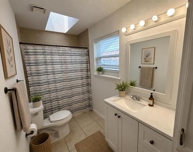 4652 Bracken Drive - Photo Thumbnail 9