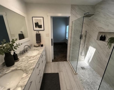 4652 Bracken Drive - Photo Thumbnail 6