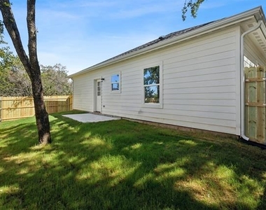 5726 Barkridge Drive - Photo Thumbnail 27