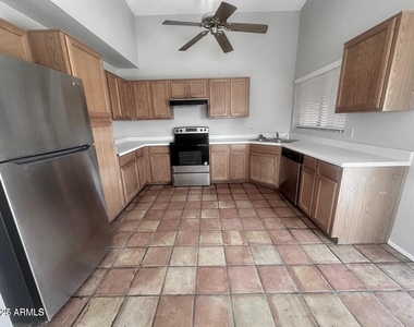 5781 W Jupiter Way - Photo Thumbnail 10