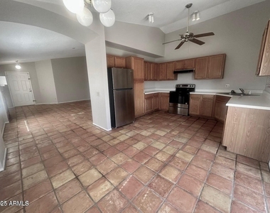 5781 W Jupiter Way - Photo Thumbnail 9