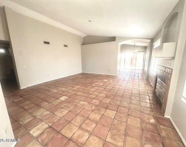 5781 W Jupiter Way - Photo Thumbnail 6
