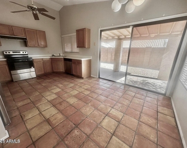 5781 W Jupiter Way - Photo Thumbnail 11