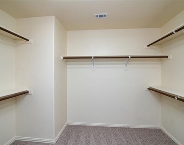 3417 Tempest Lane - Photo Thumbnail 17