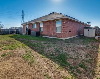 728 Falcon Road - Photo Thumbnail 24