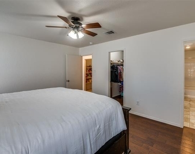 728 Falcon Road - Photo Thumbnail 21