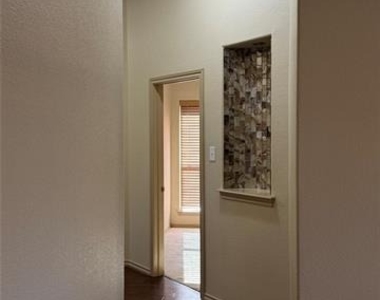 7704 Fallen Antler Place - Photo Thumbnail 8
