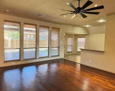 7704 Fallen Antler Place - Photo Thumbnail 6
