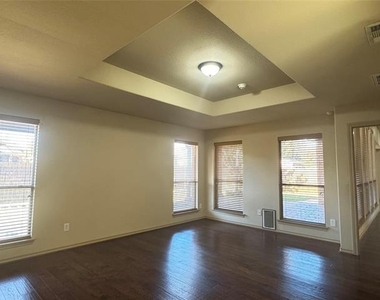 7704 Fallen Antler Place - Photo Thumbnail 13