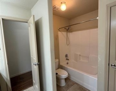 7704 Fallen Antler Place - Photo Thumbnail 19