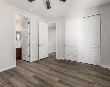 4236 N 27th Street - Photo Thumbnail 17