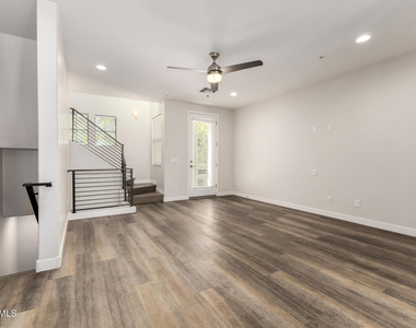 4236 N 27th Street - Photo Thumbnail 3
