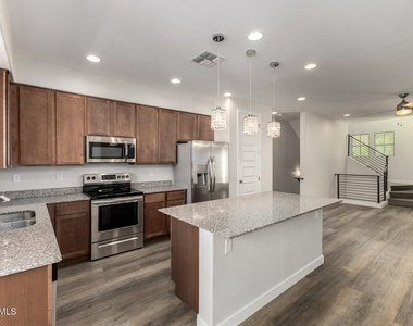 4236 N 27th Street - Photo Thumbnail 6