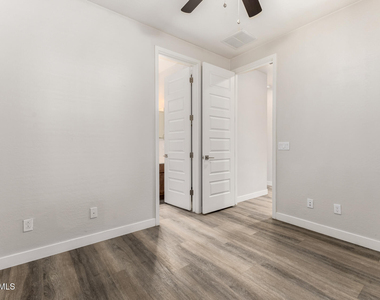 4236 N 27th Street - Photo Thumbnail 14