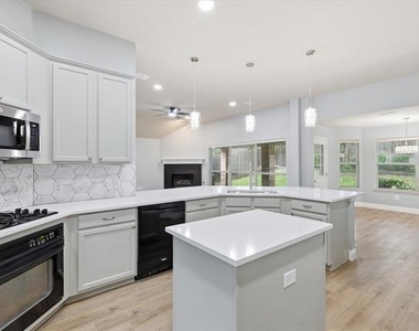2616 Hollow Ridge Drive - Photo Thumbnail 12
