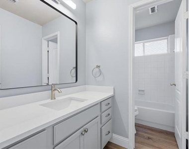 2616 Hollow Ridge Drive - Photo Thumbnail 28