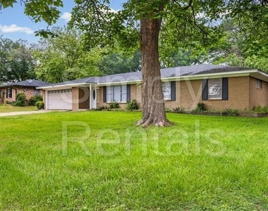 705 Plano Street - Photo Thumbnail 4