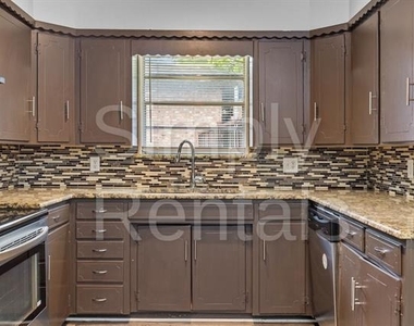 705 Plano Street - Photo Thumbnail 8